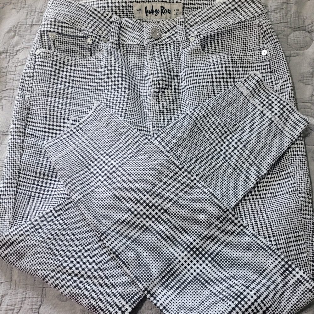 Patterned pants